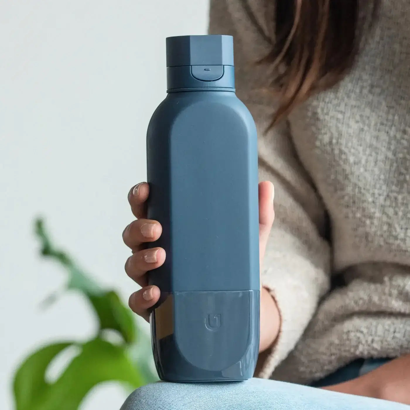 UNIT 1 Water Bottle in Deep Blue Color
