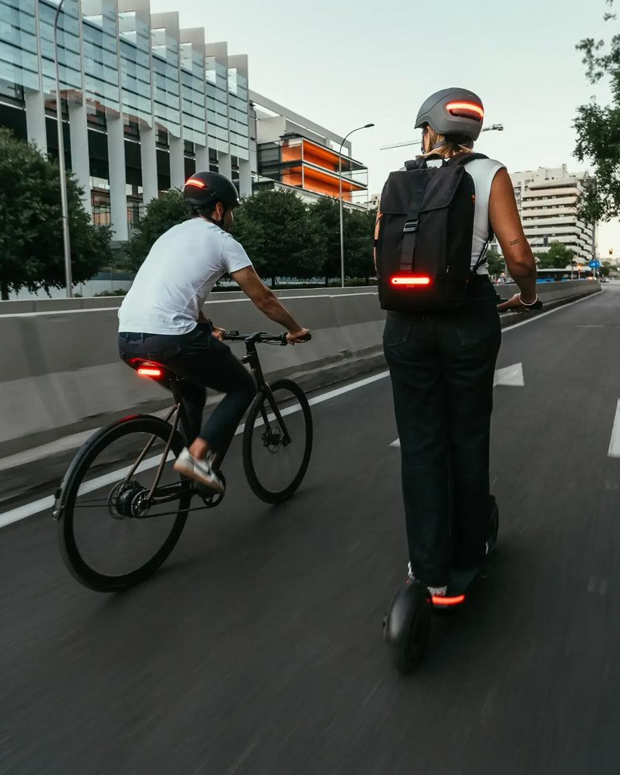 1. Le casque connecté n° 1 pour les cyclistes urbains